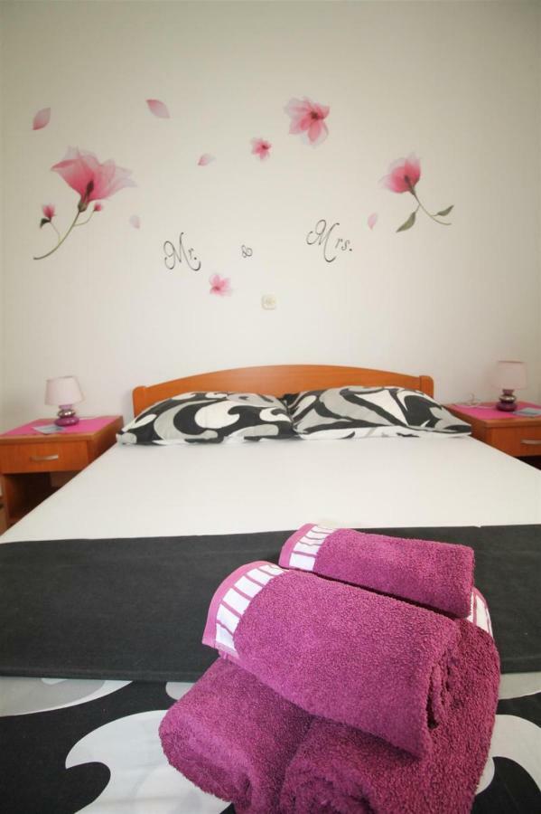 Private Accommodation Carevic ドゥブロブニク エクステリア 写真
